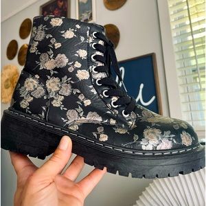 True Craft Floral Grunge Black Chunky Combat Boot 1.75” Heel NWOB